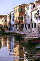 Venice-Canal-400.jpg (50771 bytes)